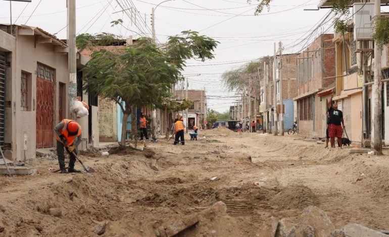 Piura: Trabajos en calle 35 de urb. Ignacio Merino tienen buen avance