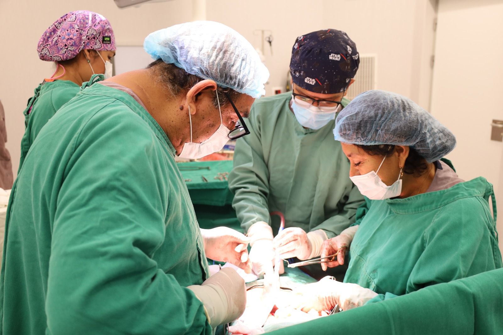 Piura: Hospital de Chulucanas realiza exitosa extracción de tumor de 5 kilos a paciente