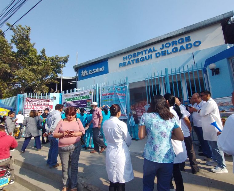 Gremios Unidos de EsSalud acatan hoy un paro nacional