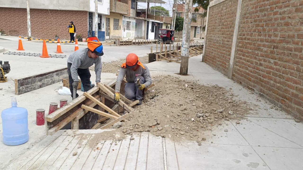 Piura: Obra de pistas y veredas en La Primavera está a un 90% de avance físico