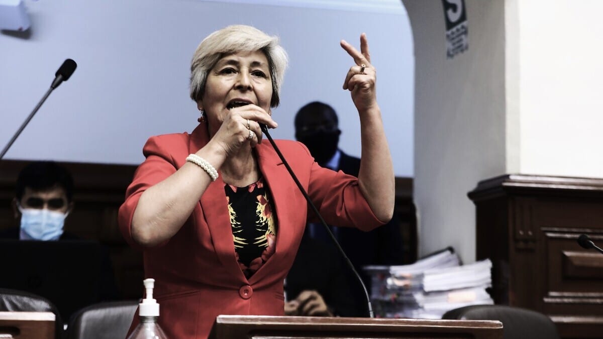 Fiscalía allana vivienda y oficina de congresista de Perú Libre