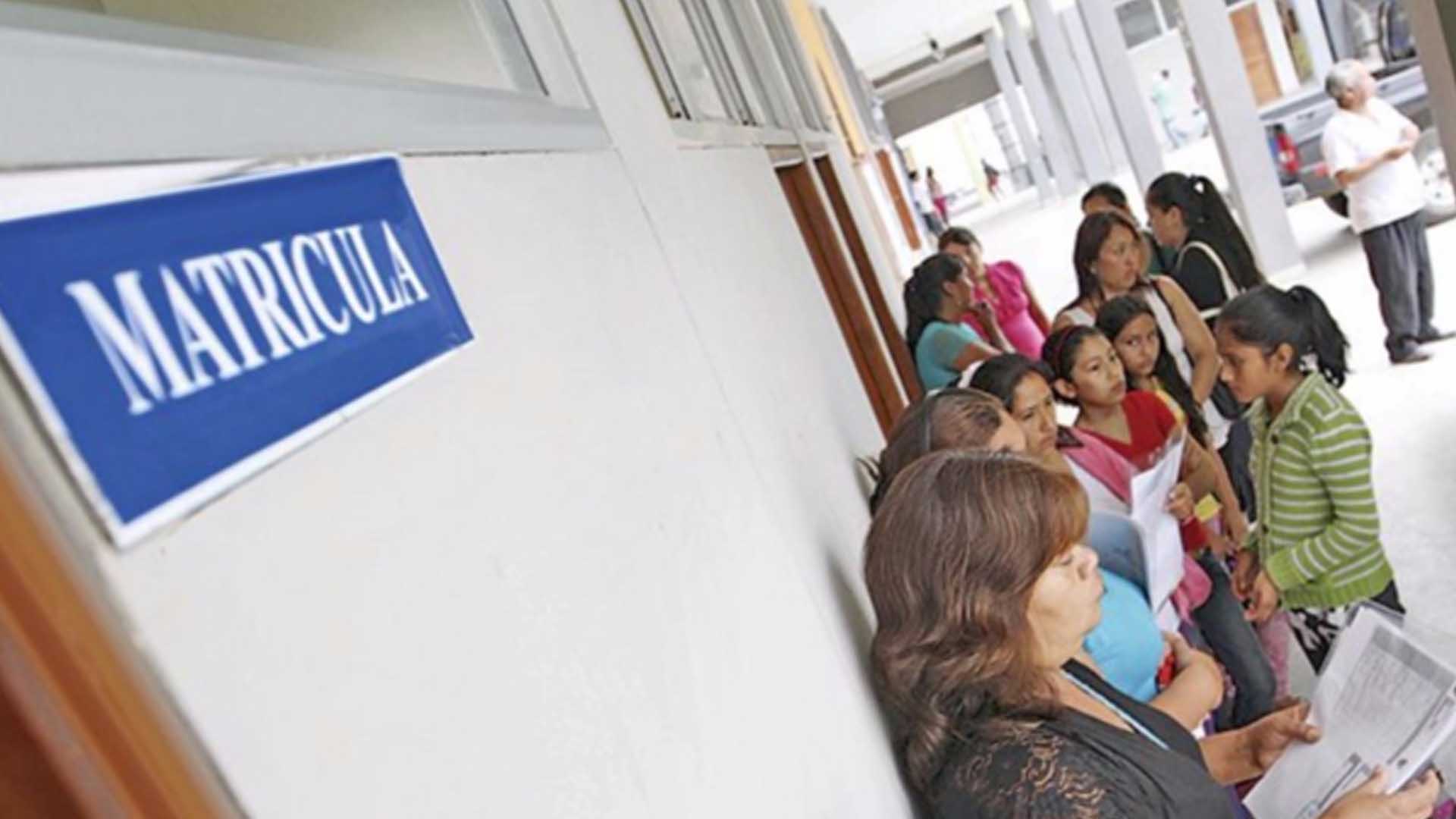 Inician las matrículas en los colegios nacionales de Lima Metropolitana