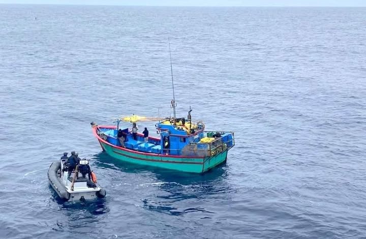 Piura: Rescatan a tres pescadores desaparecidos en el mar de Bayóvar