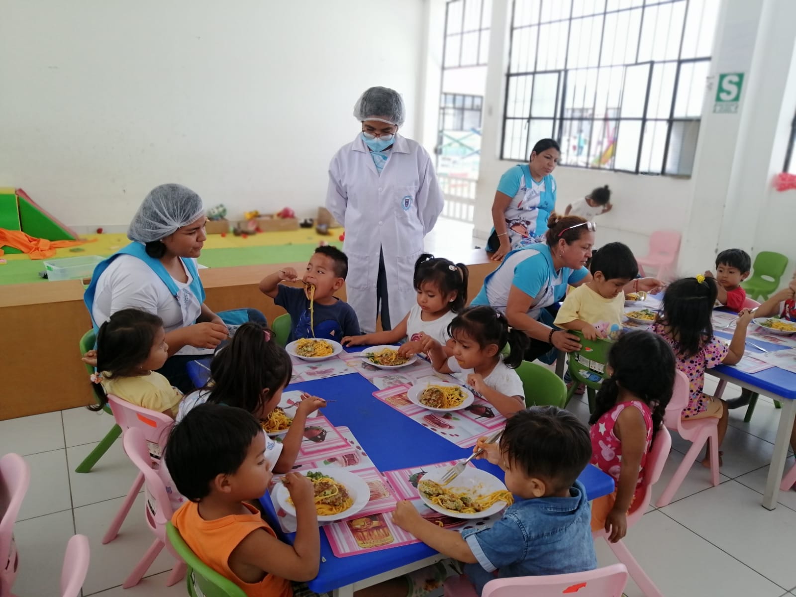 Piura: Niños reciben alimentación balanceada a través de Wasi Mikuna