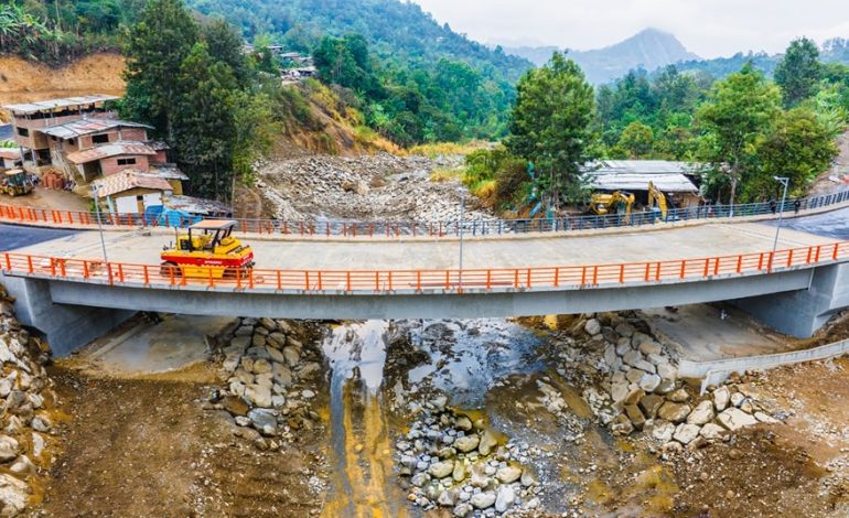 Piura: Inauguran moderno puente San Antonio que conectará Huarmaca y Huancabamba