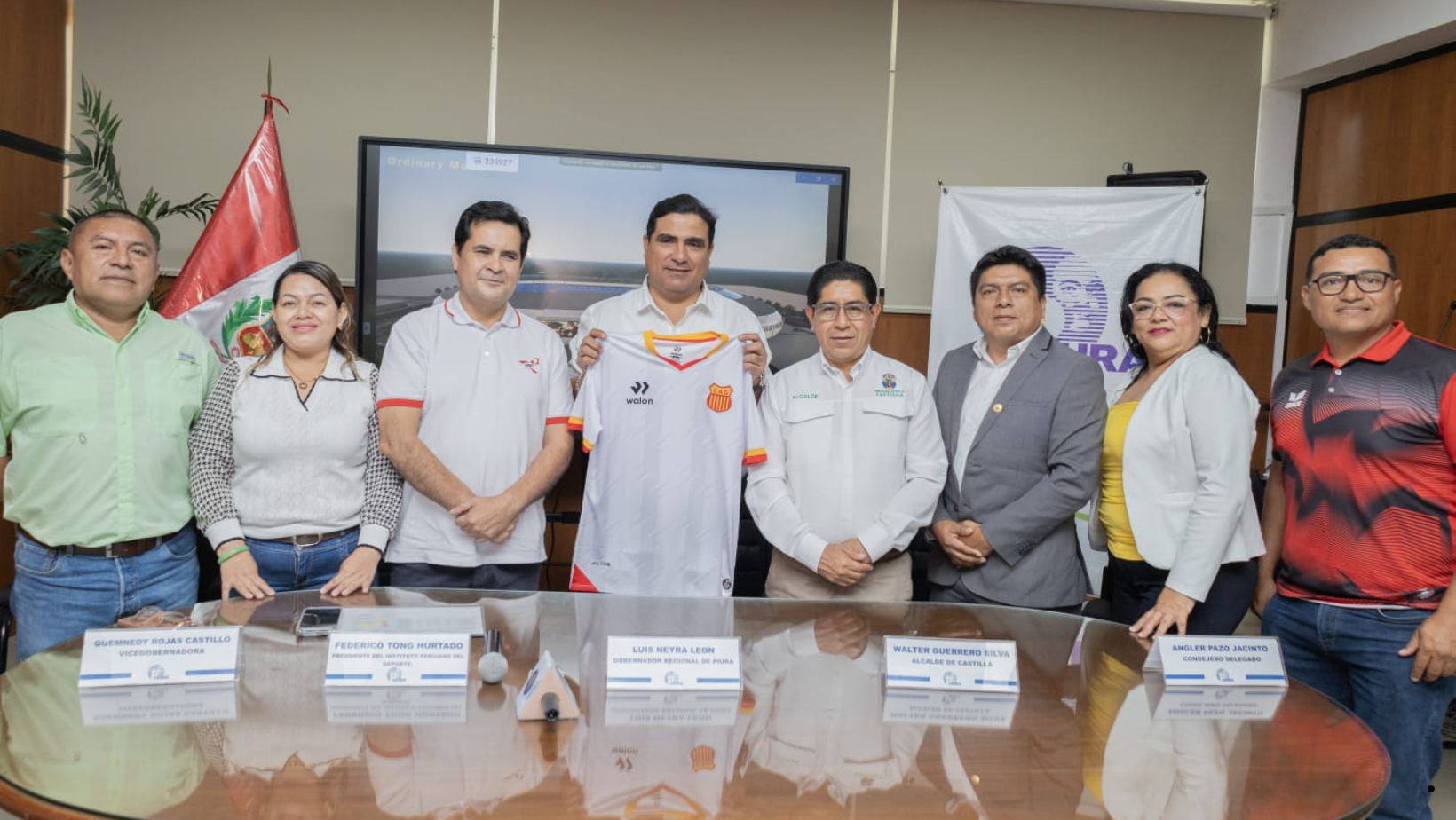 Gobernador y presidente del IPD firman adenda para modernizar Estadio Miguel Grau