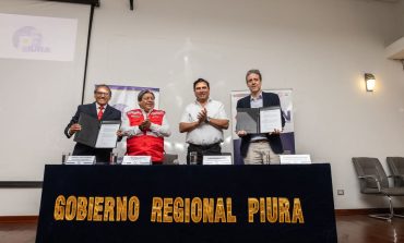 Piura: Firma de contrato para nuevos establecimientos de salud