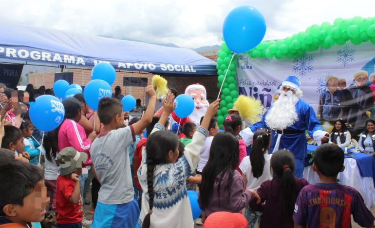 Llevan alegría navideña a 500 niños de Sondorillo