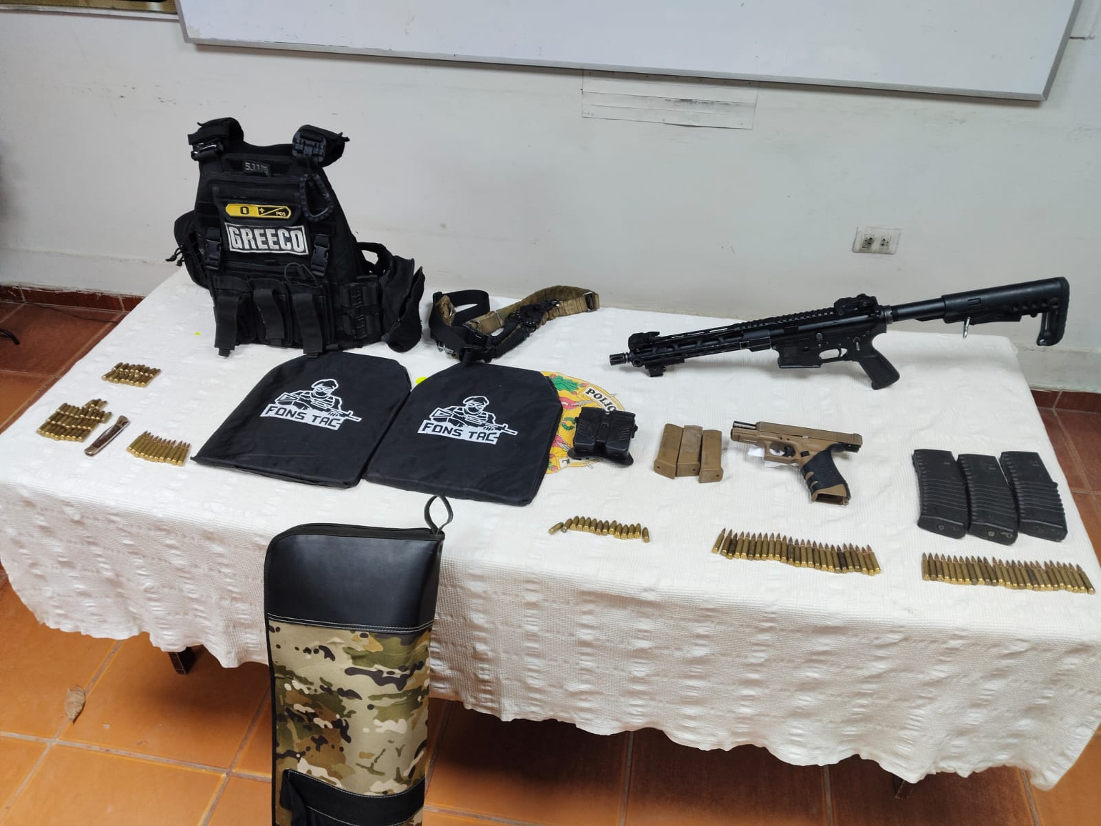 Piura: Policía interviene a cinco sujetos en La Unión con armamento de guerra y municiones