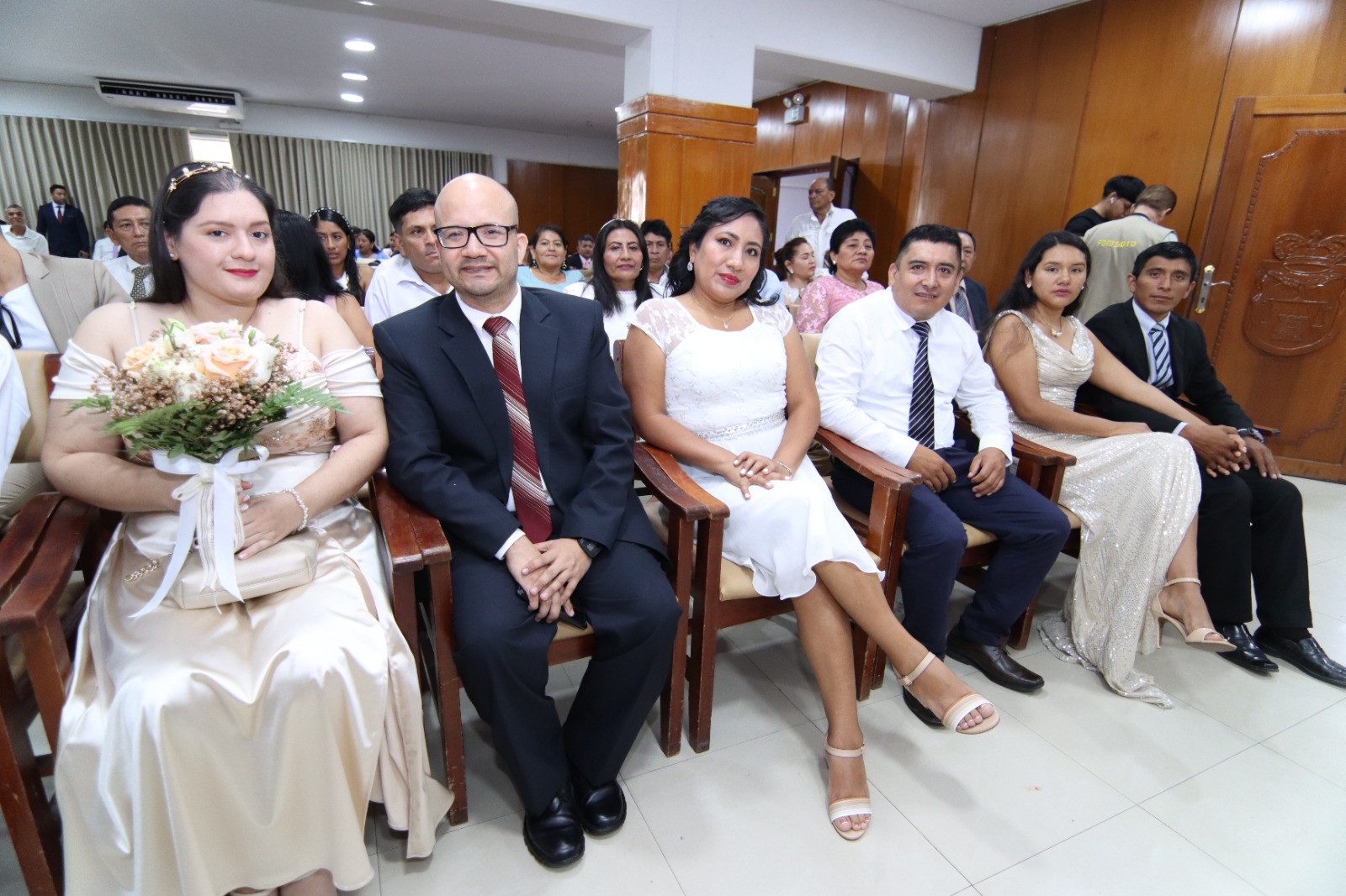 Piura: 38 parejas sellan su amor en el último matrimonio civil comunitario del año