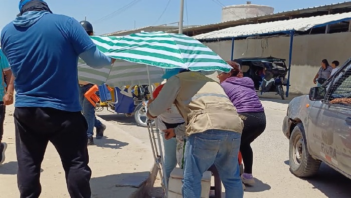 Piura: Operativo municipal erradica comercio ambulante en alrededores de centro comercial Plaza del Sol
