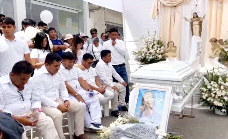 Piura: Multitudinaria despedida a Milagros Chunga, de «La Única Tropical» de Sechura