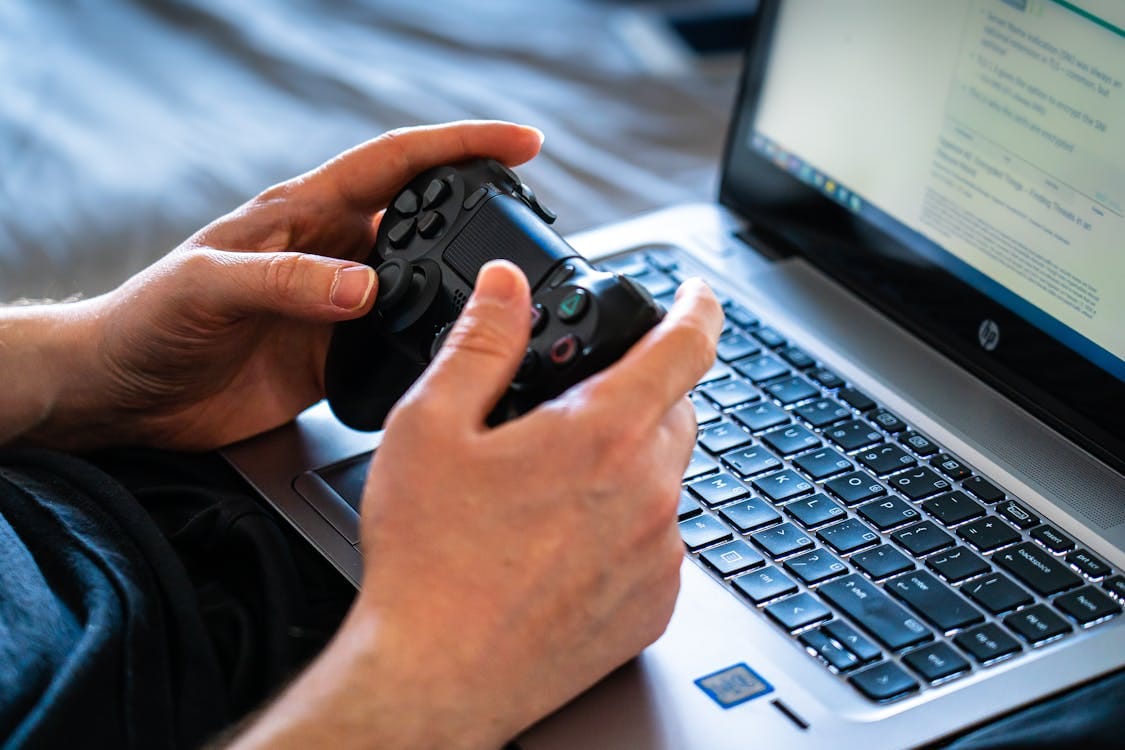 Cómo transformar una laptop en una estación de juegos