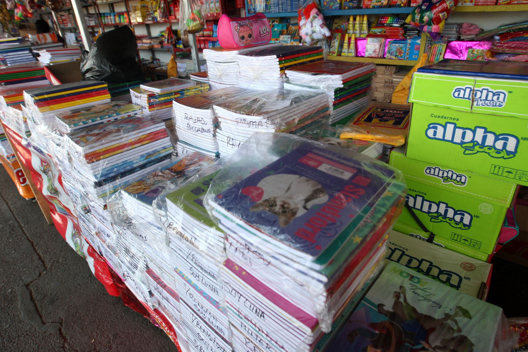 Útiles y uniformes escolares en Piura pueden costar hasta 900 soles por hijo