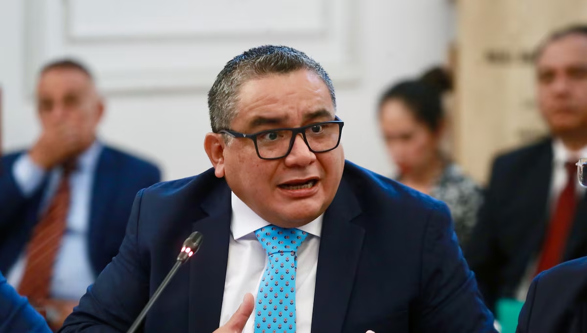 Ministro del Interior se niega a acudir a toma de muestra de voz en investigación fiscal