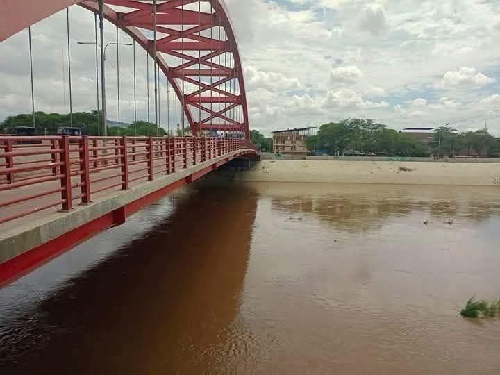 Expertos advierten falta de mantenimiento en los puentes de Piura