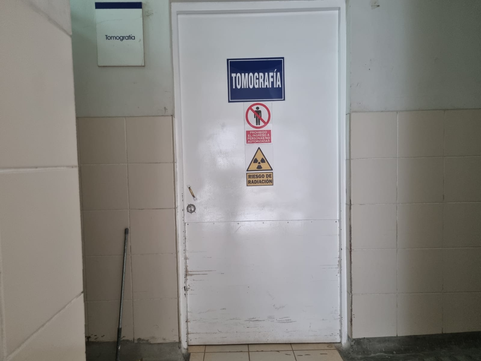 Familiares de pacientes denuncian inoperatividad de tomógrafo en Hospital Santa Rosa