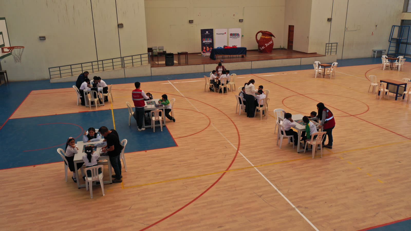Más de 10,000 estudiantes beneficiados: El impacto de Explora Aprende en la educación del país