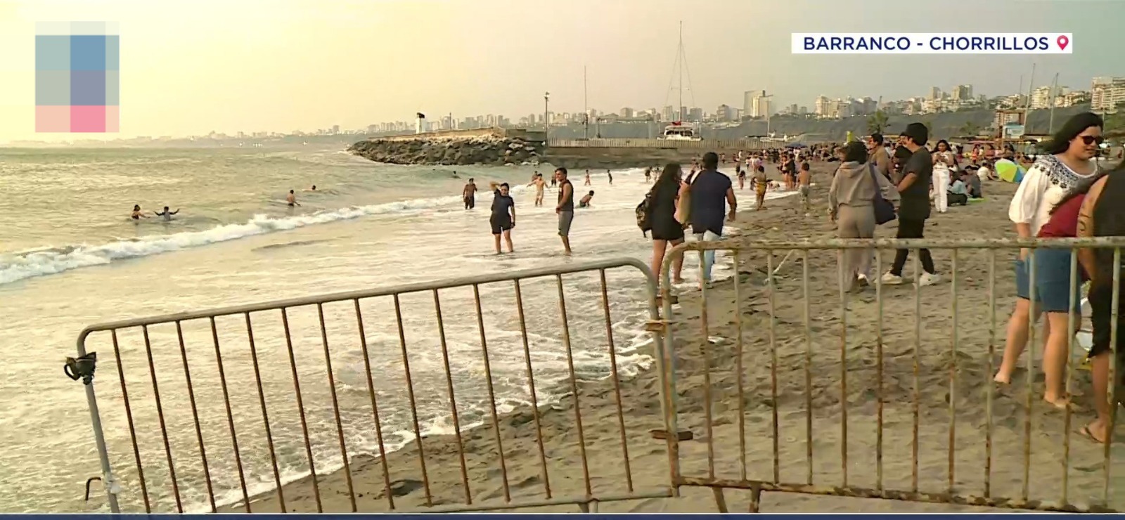 Defensoría cuestiona instalación de rejas entre playas Agua Dulce y Sombrillas