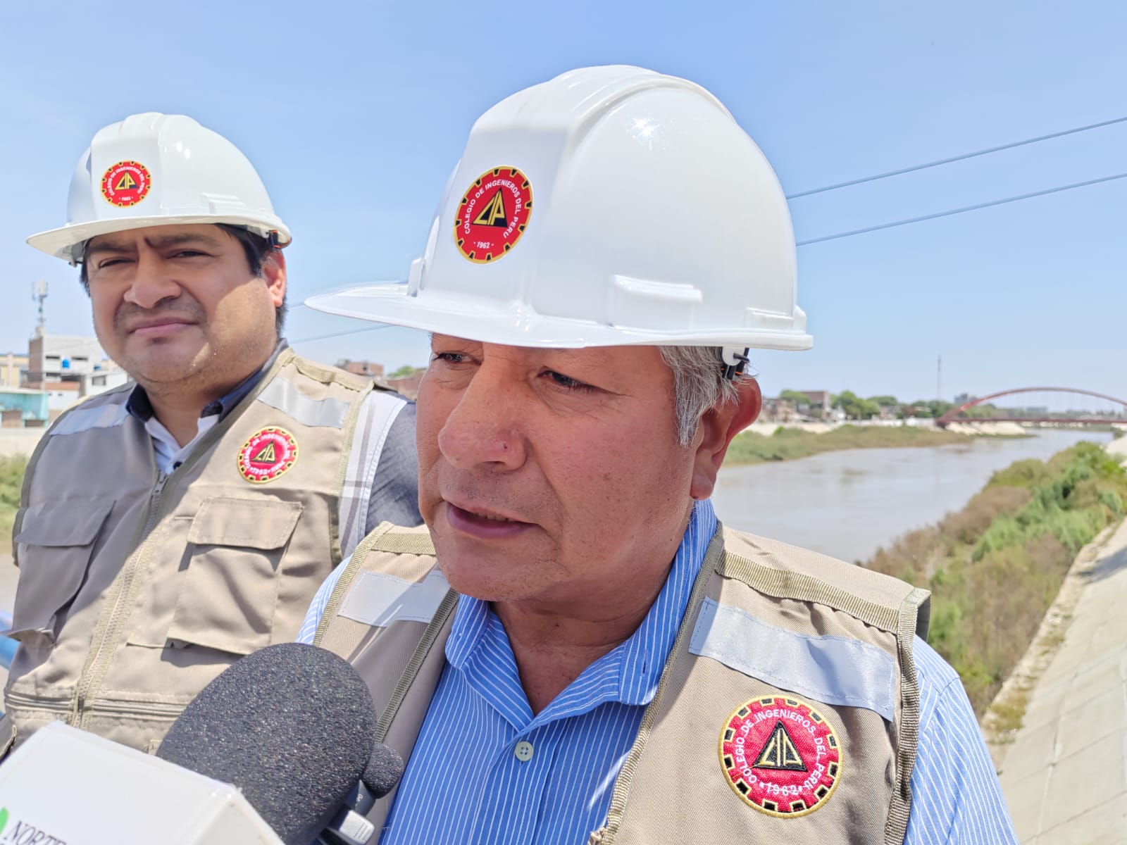Especialista del Colegio de Ingenieros afirma que sería ilógico demoler los puentes