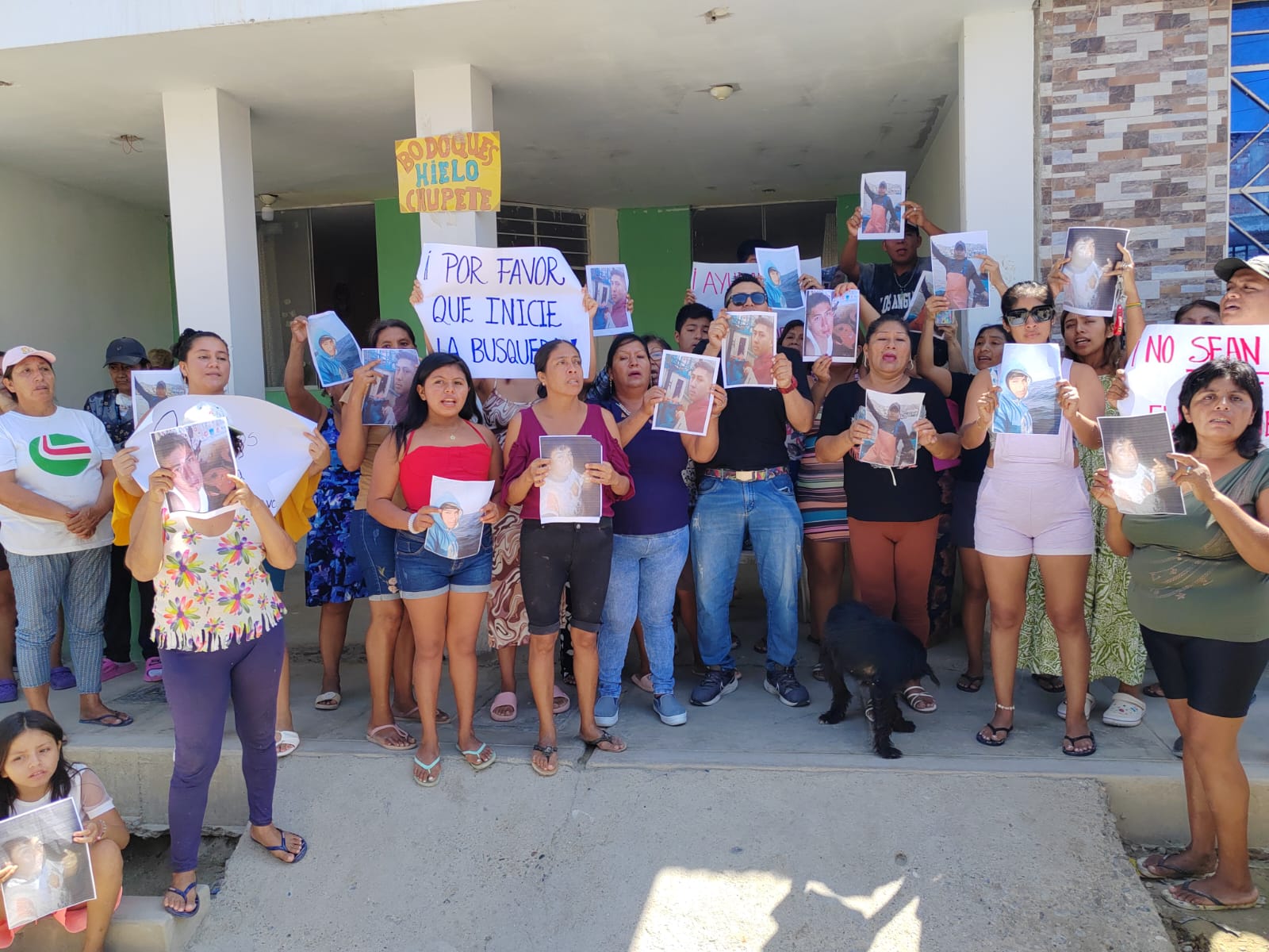 Familia de pescadores desaparecidos exigen a las autoridades inicien su búsqueda