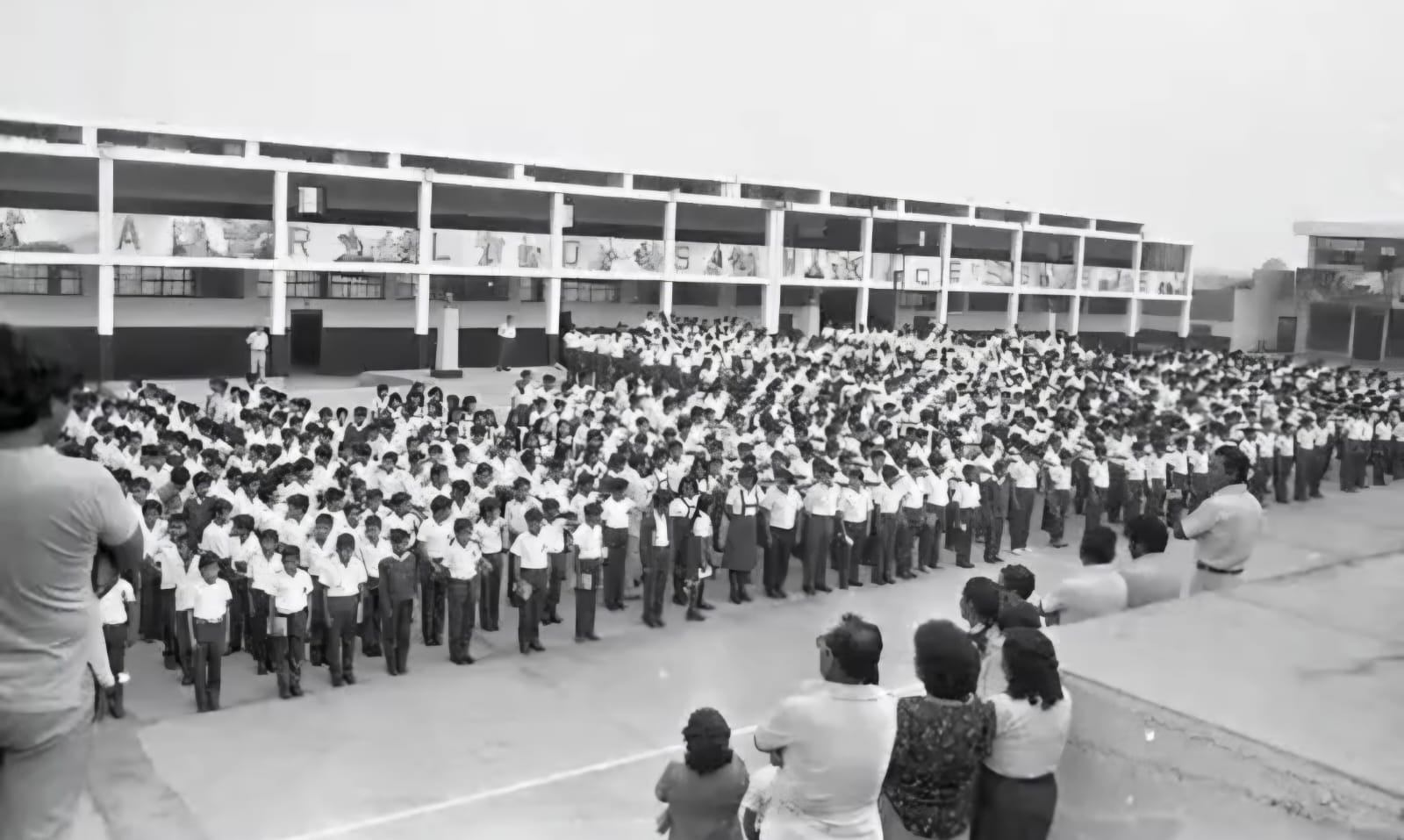 ¿Sabías que durante once años se suspendieron las clases escolares en Piura? Aquí te contamos