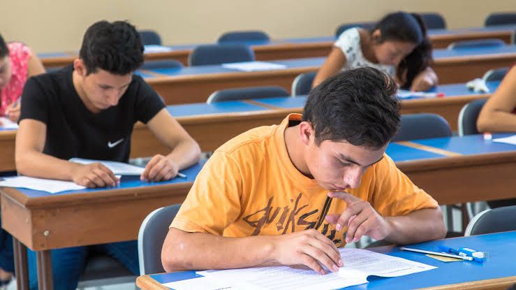 La UDEP convoca al Concurso de Becas y Semibecas para la admisión 2025-II