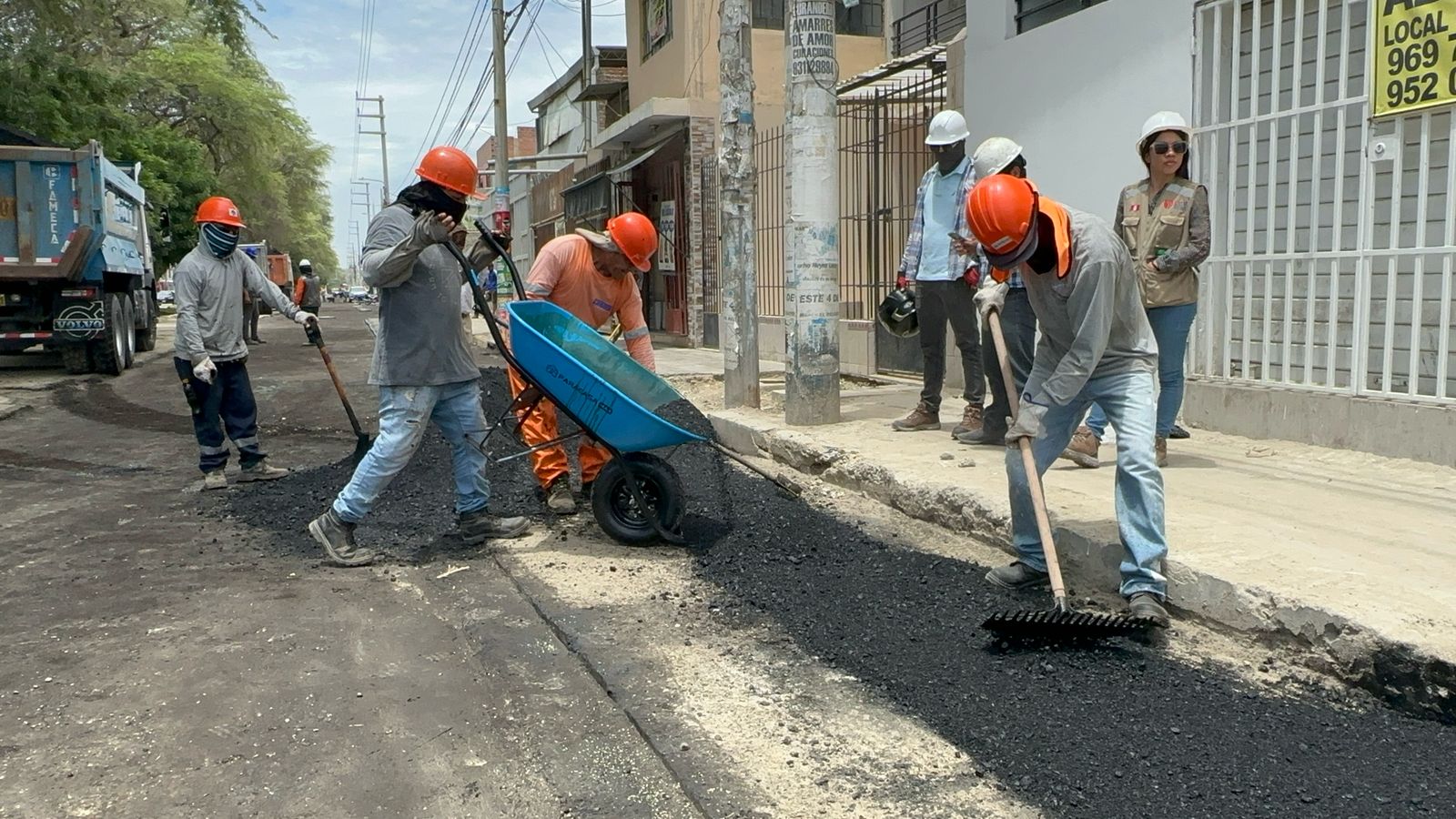 Mañana reabren el tránsito en el carril cerrado de la avenida Grau en la urbanización San José