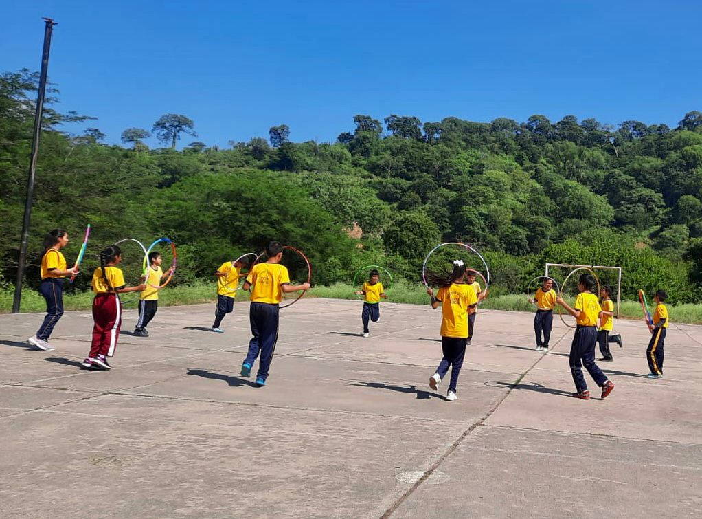 Promueven el deporte como herramienta educativa en colegios de Morropón
