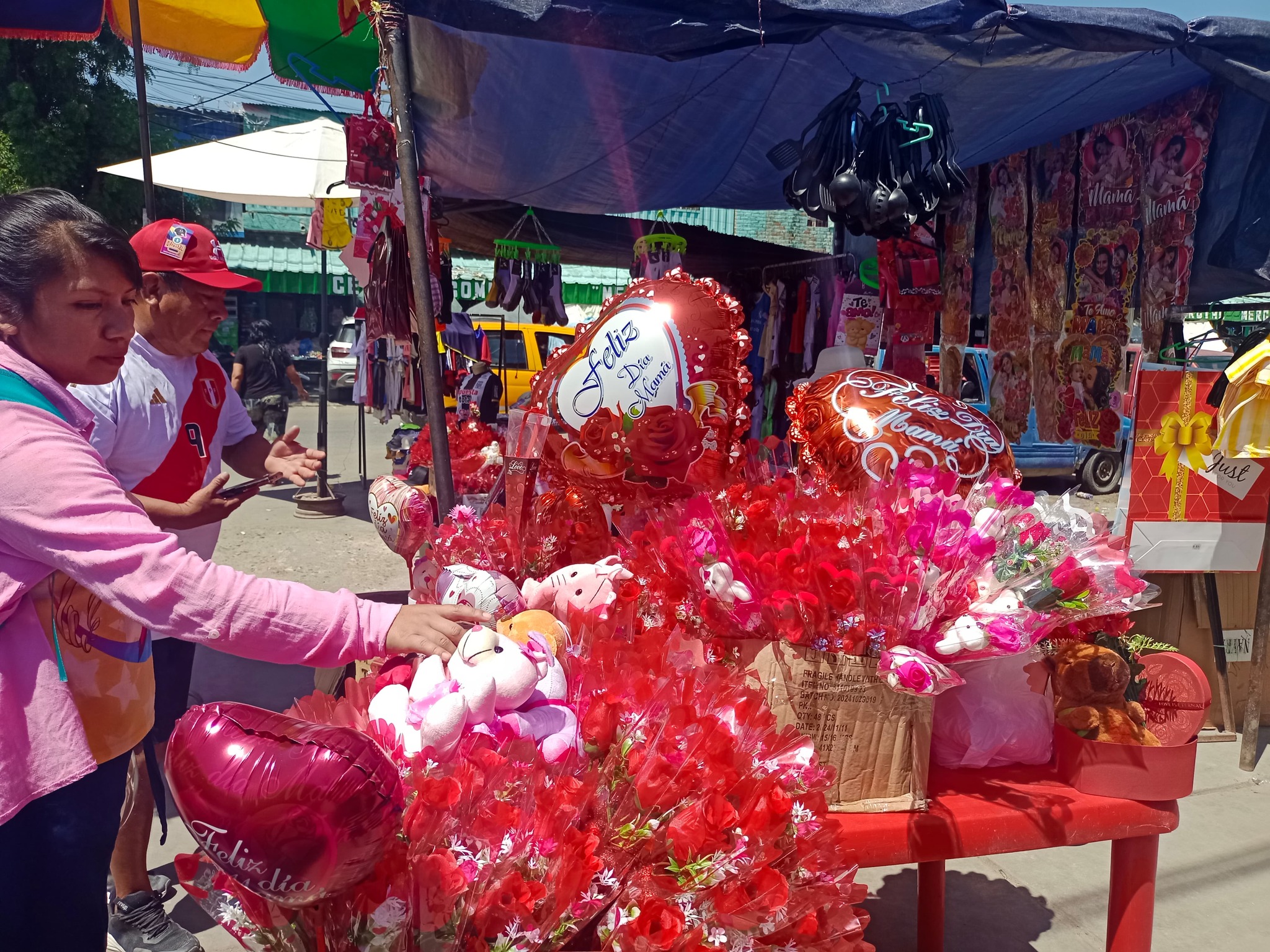 Campaña por el Día de la Madre dinamiza ventas en mercados piuranos