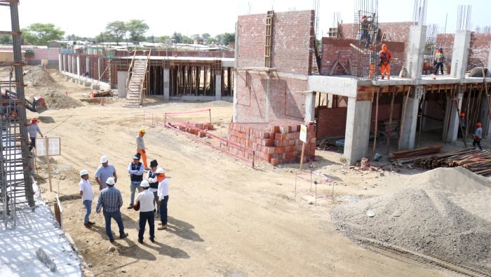 Obra paralizada deja sin escuela adecuada a más de 50 niños