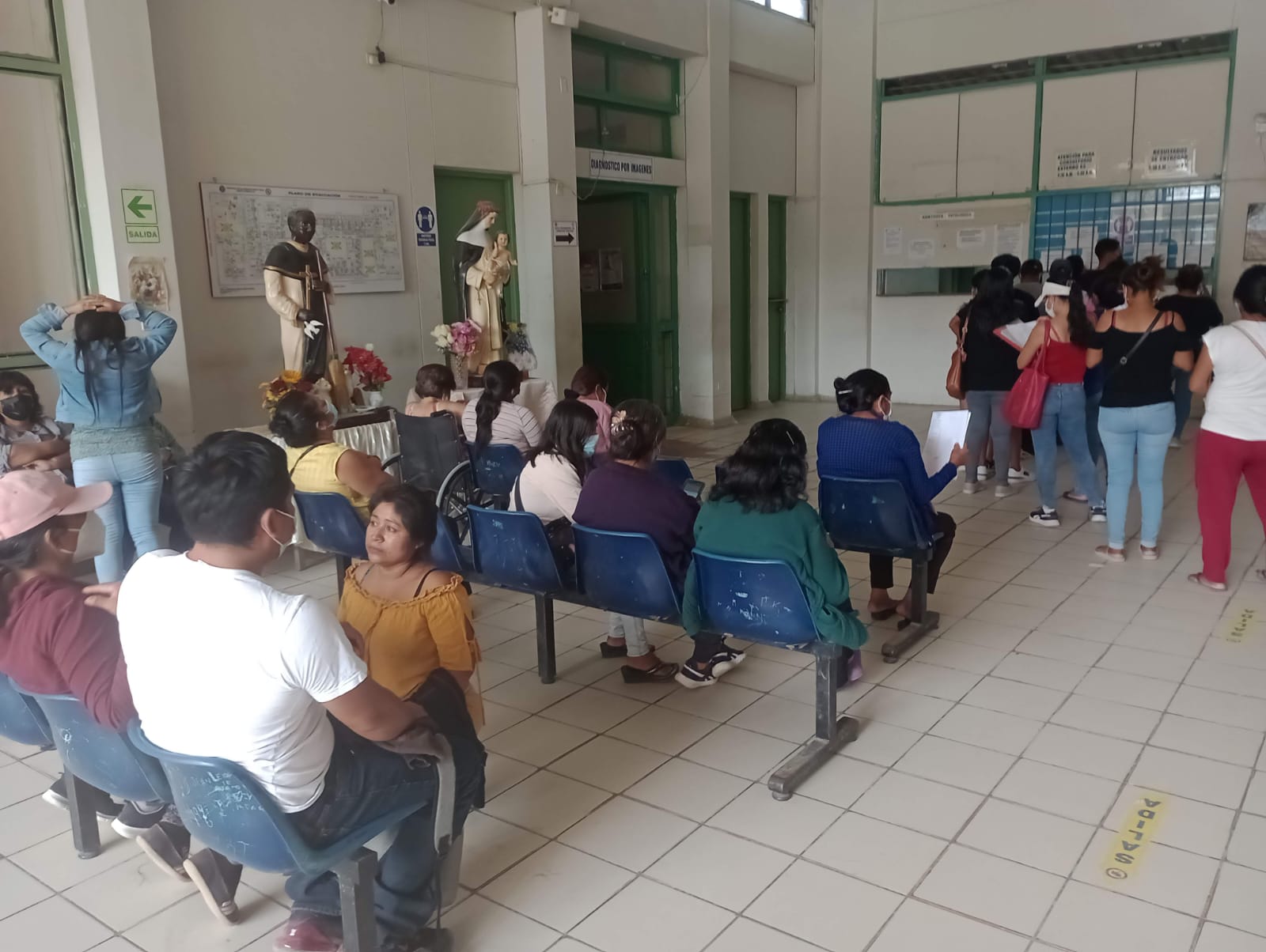 Denuncian colapso del Hospital Santa Rosa pese a millonarias inversiones