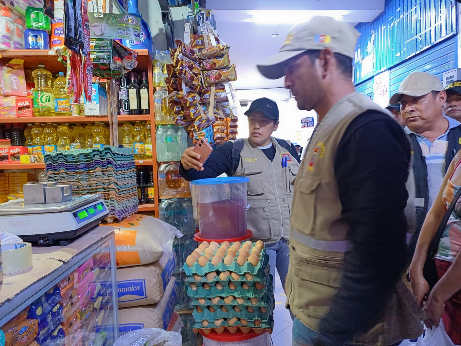Malos comerciantes de Plaza del Mar utilizaban balanzas con pesos fraudulentos