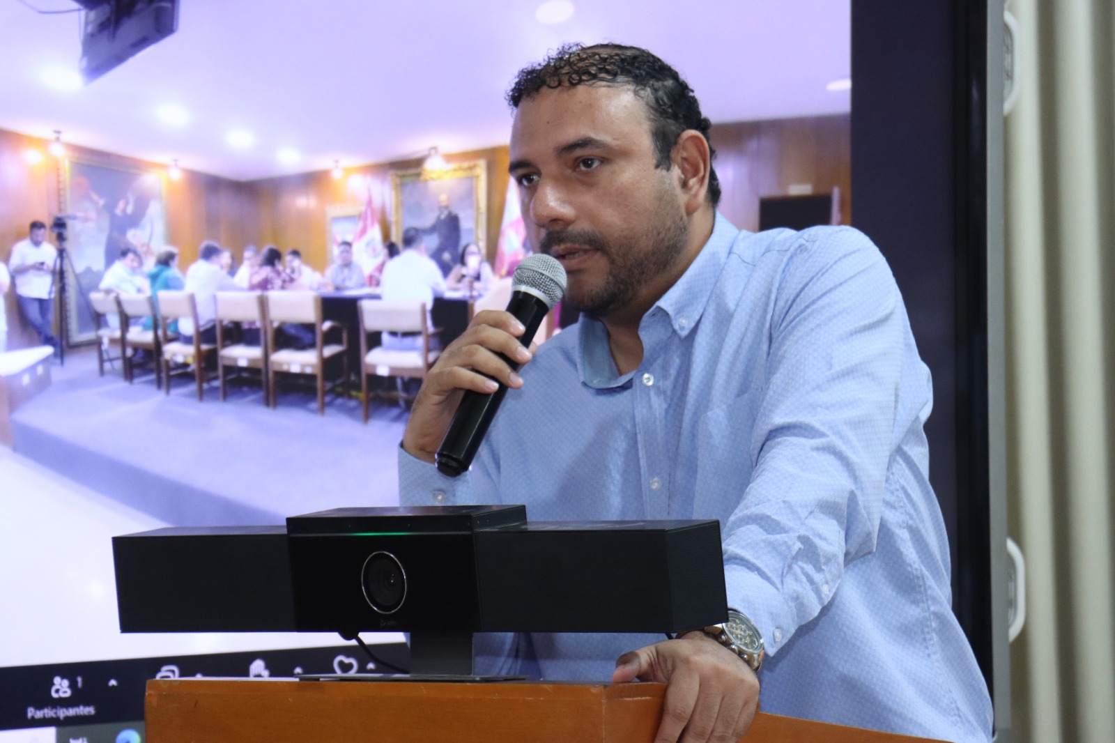 Gerente municipal denuncia un presunto reglaje tras intervención policial a vehículo de la comuna