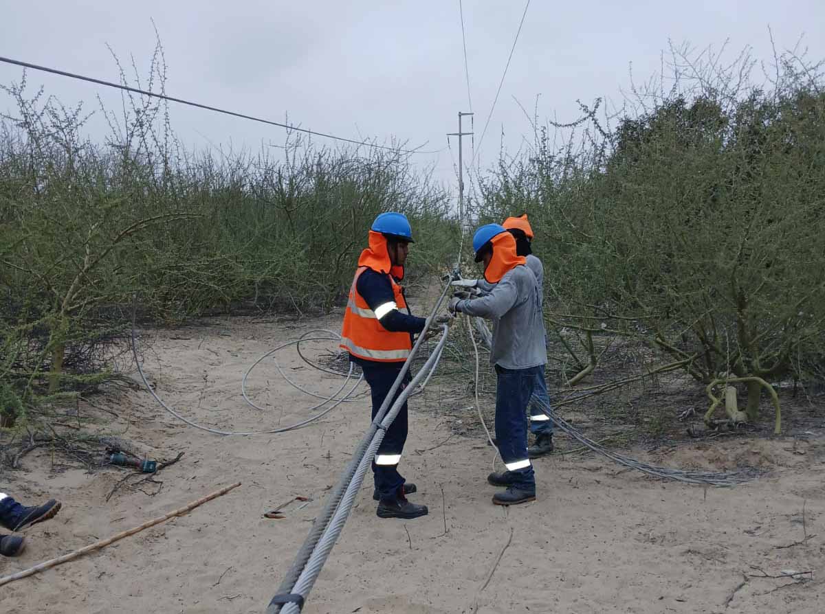 Madrugada de sabotajes a red eléctrica afectan a varios usuarios