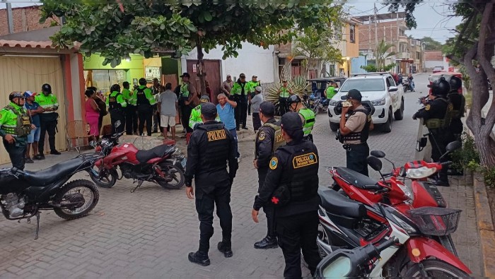 Fiscalizadores de Piura fueron amenazados durante acción contra venta informal de licor