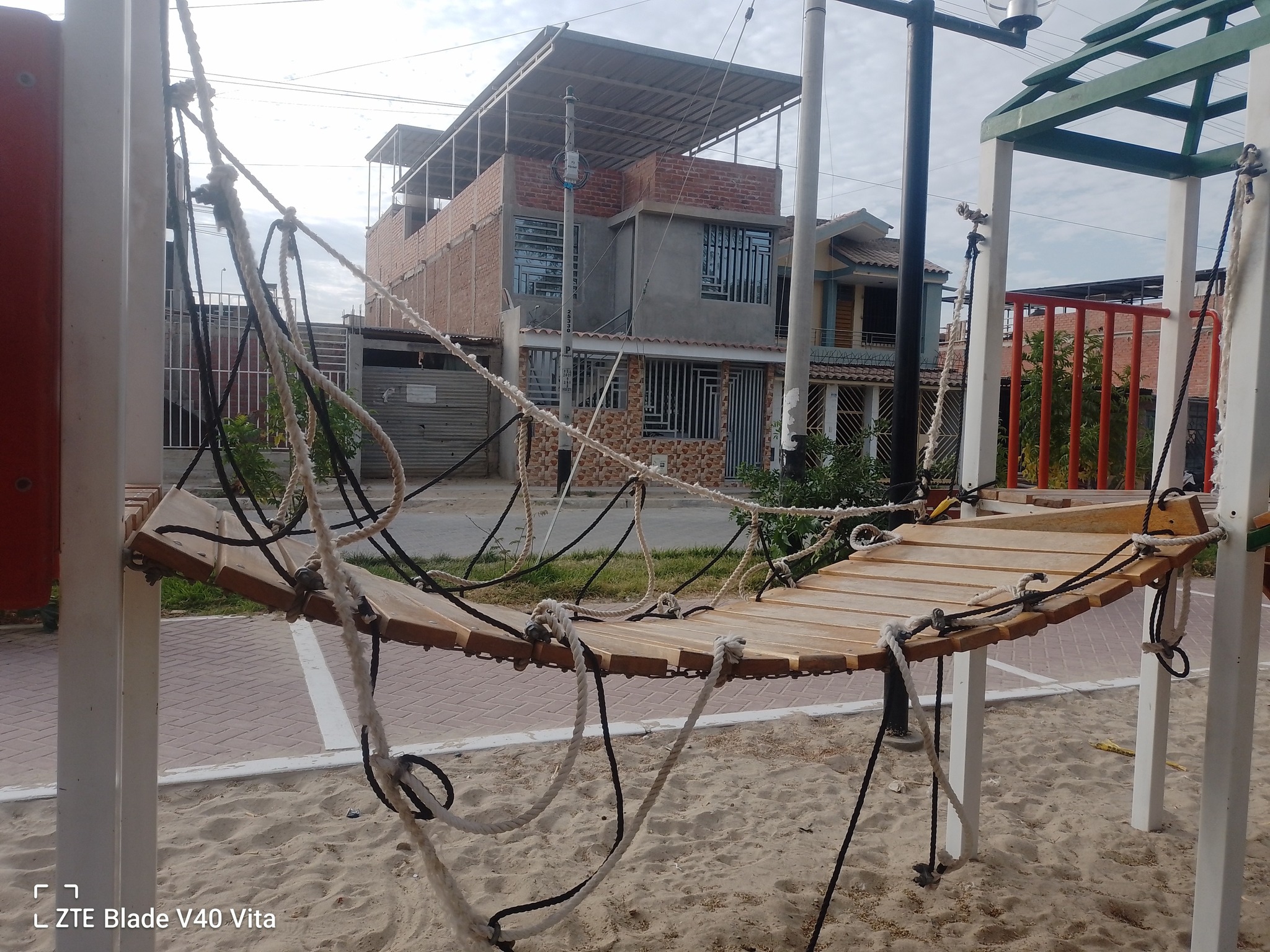 Piura: Parque destruido y vecinos exigen mantenimiento y seguridad
