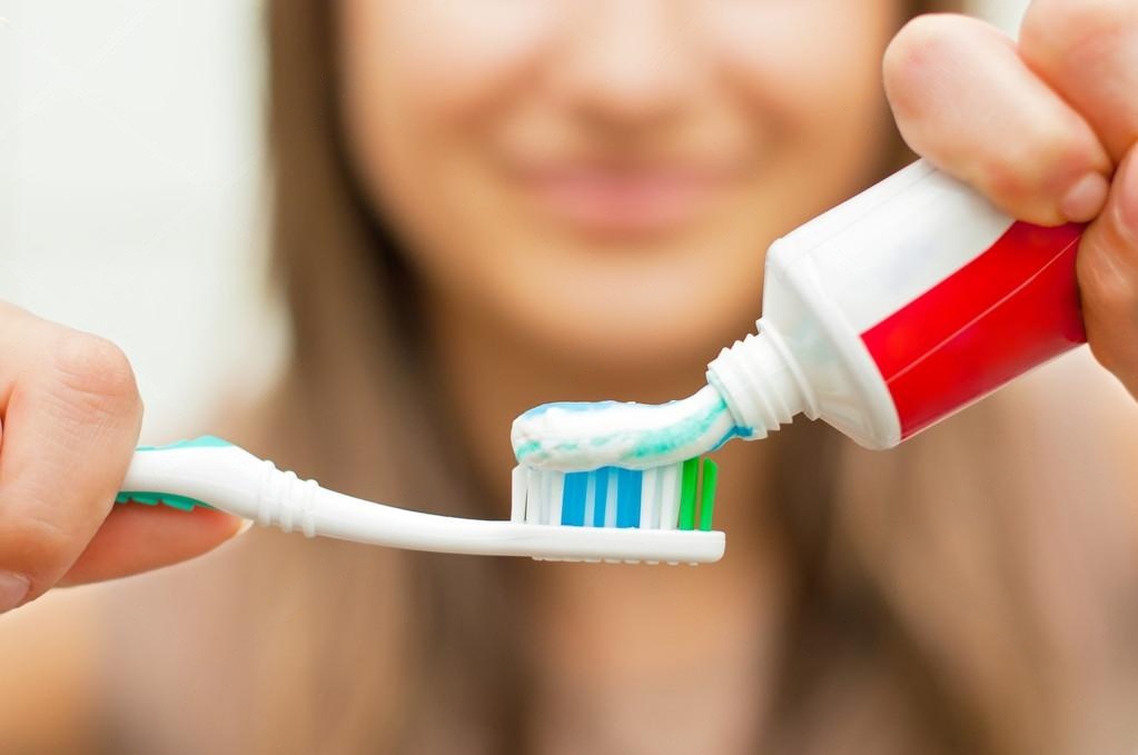 Fluoruro de estaño: Aspec exhorta al Minsa a retirar del mercado las pastas dentales
