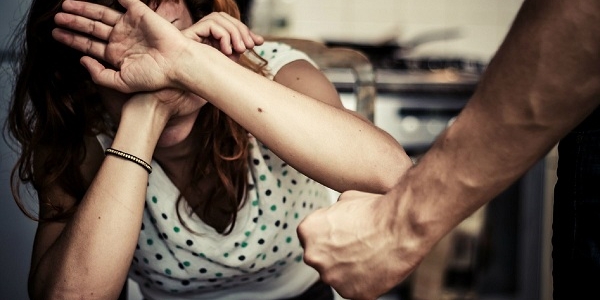 Cuatro feminicidios y casi 4 mil casos de violencia se reportan en Piura