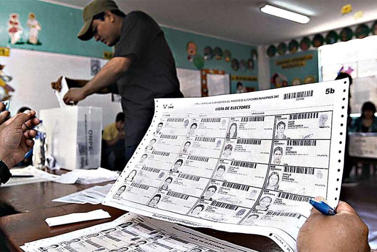 La mayoría de los electores aún no decide por quien votar