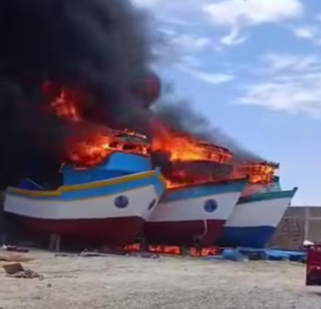 Paita: Incendio en embarcaciones deja pérdidas y un fallecido