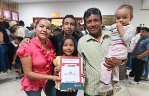 Piura: entregan títulos de propiedad a 196 familias tras años de espera