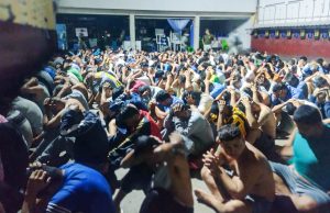 INPE traslada a 17 reclusos del penal de Piura para reforzar seguridad