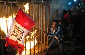 Gobierno declarará estado de emergencia tras protestas en Lima
