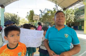 Colegios de Piura sin luz: padres y docentes protestan por abandono de la DREP
