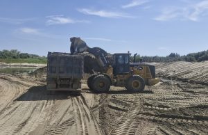 Realizan trabajos de descolmatación del río Piura