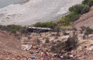 Tragedia en Ocoña: bus cae a abismo y deja 37 fallecidos