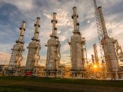 Exministro alerta crisis en hidrocarburos y urge reformas estructurales