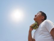 Reconoce los síntomas de un posible golpe de calor en medio del cambio climático