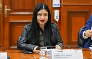 Evaluará denuncia contra congresista Ariana Orué por presunto uso indebido de personal